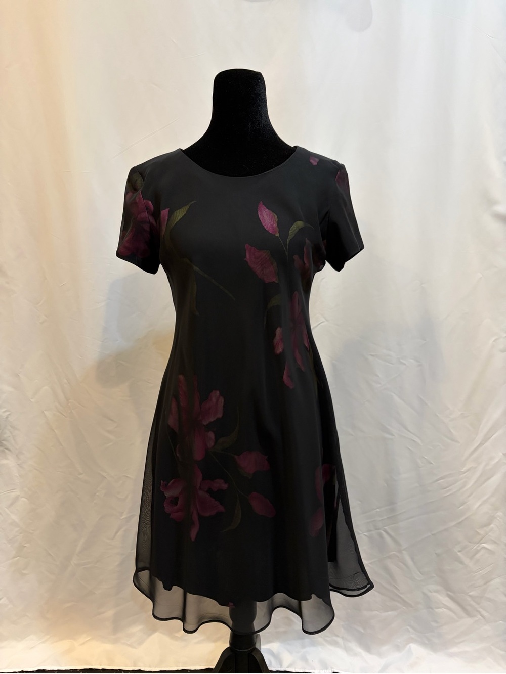 Jessica Howard Short Sleeve Black Dress w/ Pink Floral Print